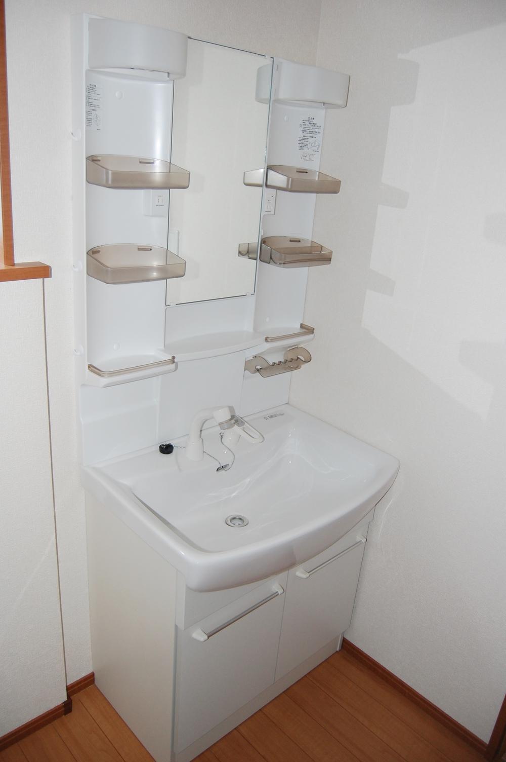 Wash basin, toilet. Same specifications