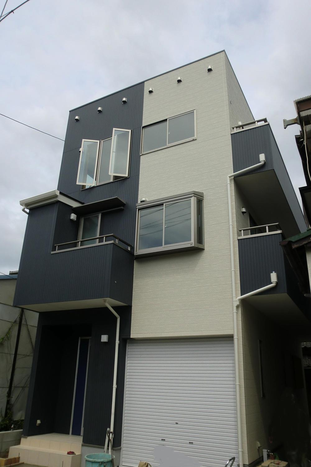 Local appearance photo. It was completed.