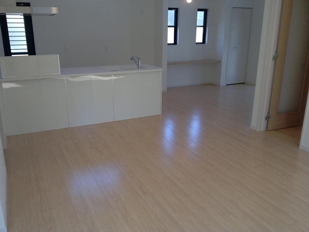 Living. 1 Gochi living