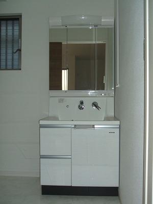 Wash basin, toilet. Same specifications