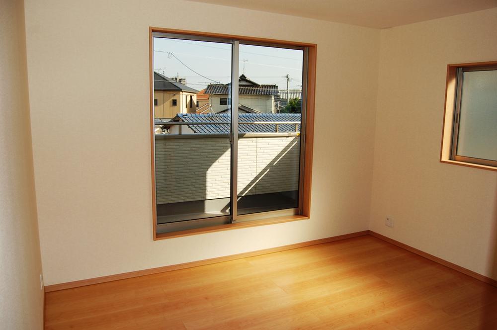 Same specifications photos (Other introspection)