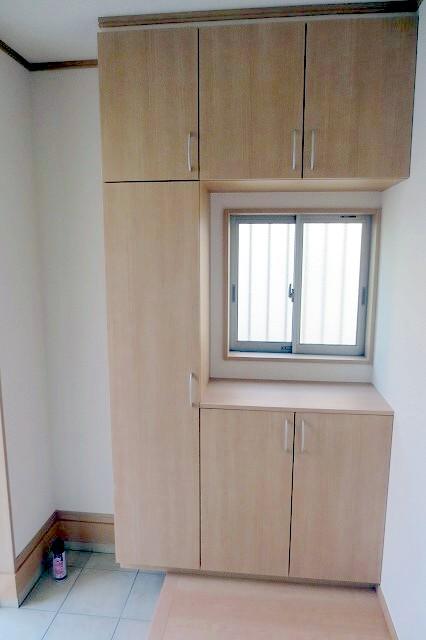 Entrance. Entrance housed plenty!