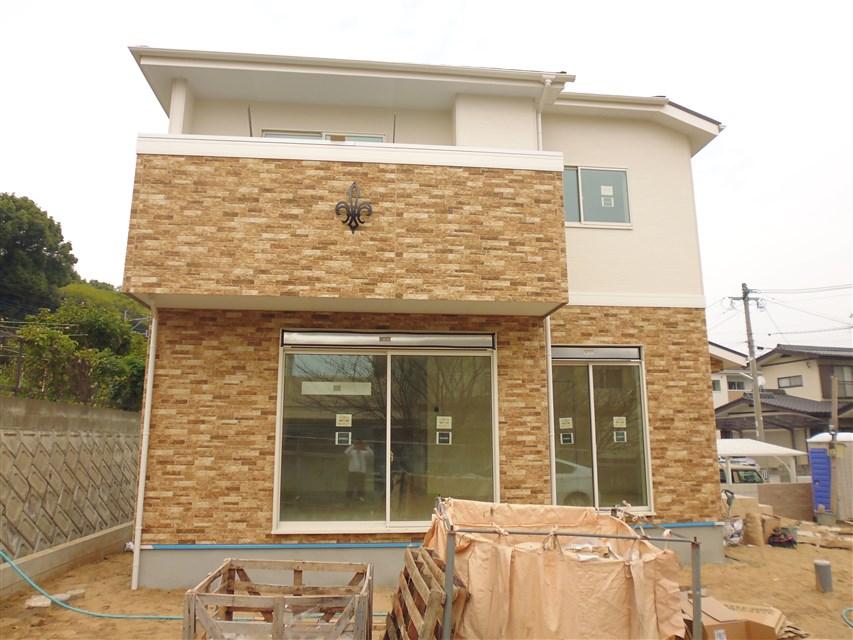 Local appearance photo. Local photo (2013 November 2, 2008)