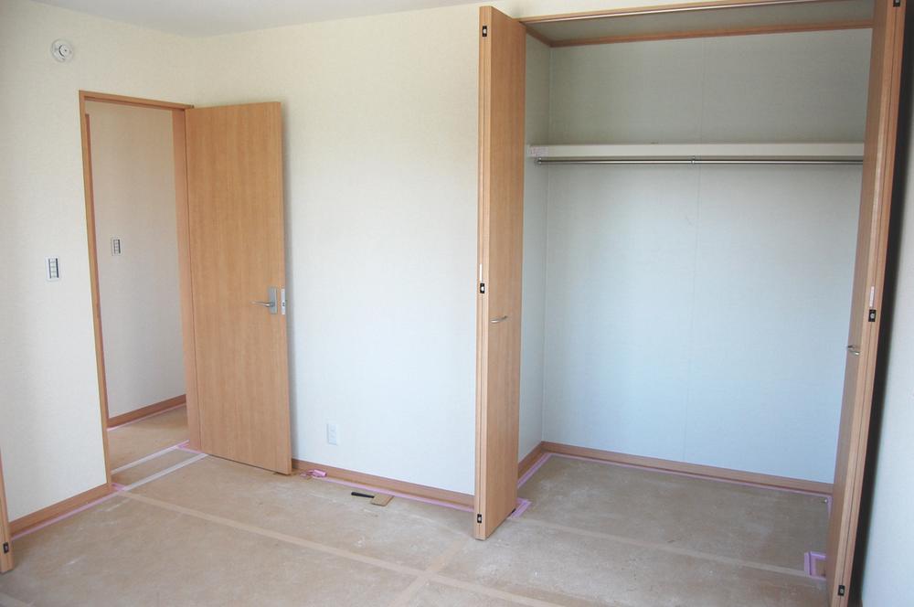 Same specifications photos (Other introspection)