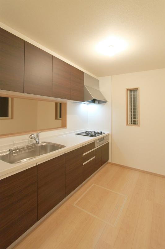 Same specifications photo (kitchen)