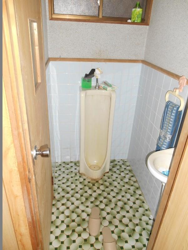 Toilet. Interior