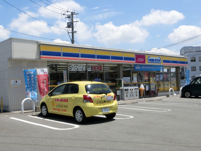 Convenience store. MINISTOP 300m to Kurume Tsubukuima the town store (convenience store)