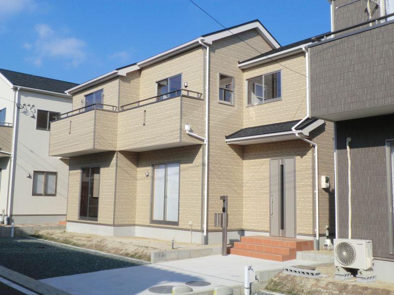 Local appearance photo. Building 2 (December 2013) Shooting