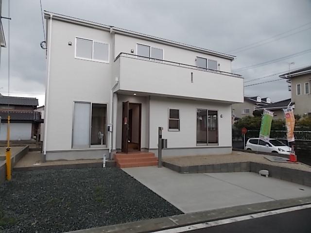 Local appearance photo