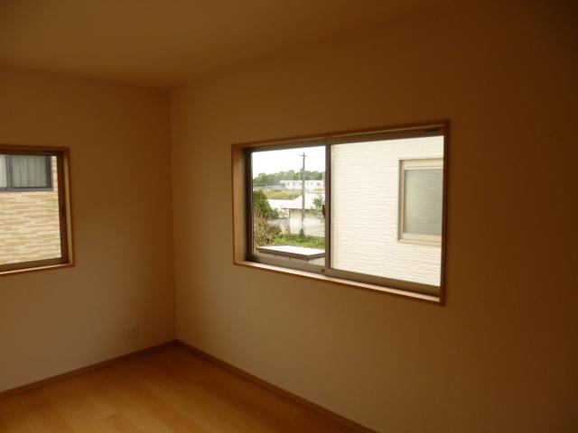 Same specifications photos (Other introspection)