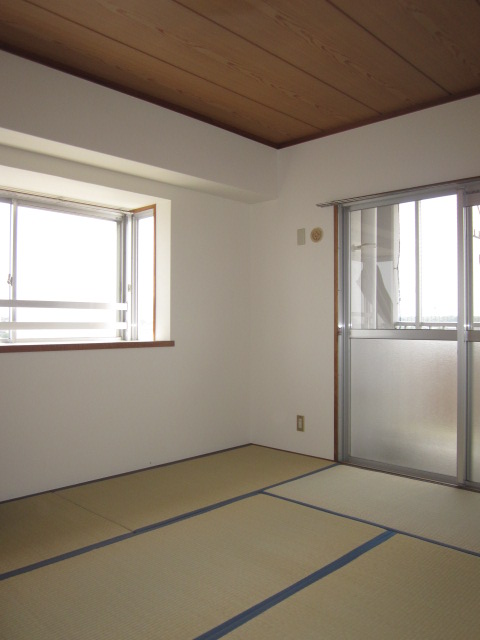 Living and room. Kurume south 5LDK rare 5LDK! Those looking for spacious rental! 