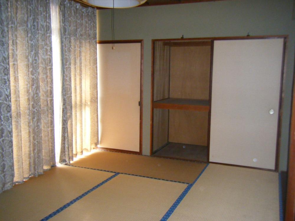 Non-living room