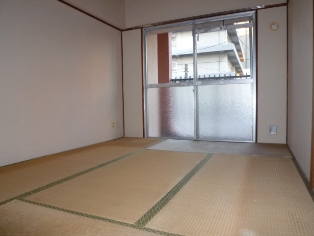 Other room space. East of the Japanese-style room