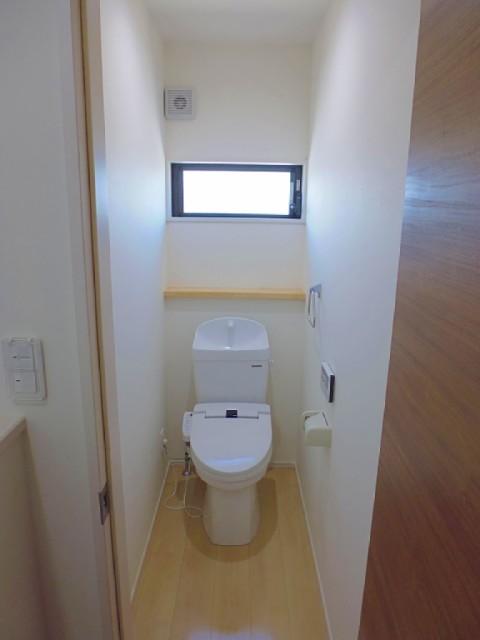 Toilet. It is a similar property in the same construction company