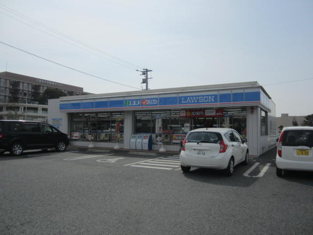 Convenience store. Lawson Kurume University 383m until the medical center before store (convenience store)
