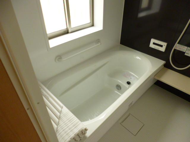 Bathroom. Indoor (12 May 2013) Shooting