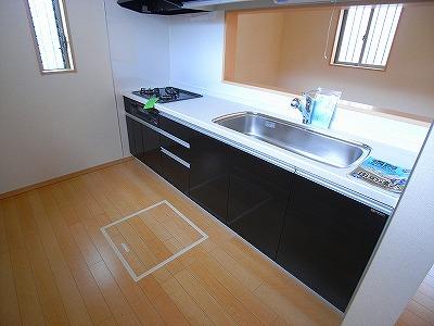 Kitchen. ※ The photograph is a property of the same manufacturer and construction.