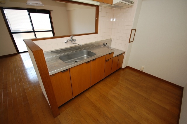 Kitchen. Interior image: the same apartment a separate room