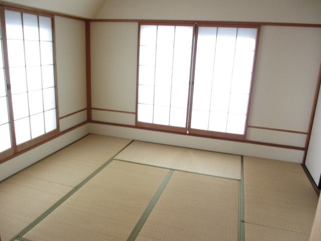 Other room space. Japanese-style room is still calm