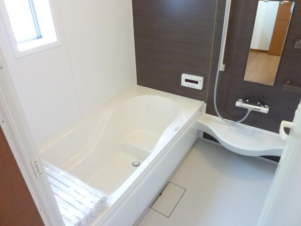 Same specifications photo (bathroom). It is a specification photo of the same construction company. Since there may be different from the actual finish, Please note.