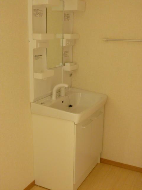 Same specifications photos (Other introspection)