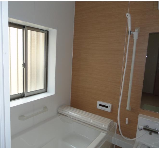 Bathroom. ☆ Image is a photograph at the time of completion ☆