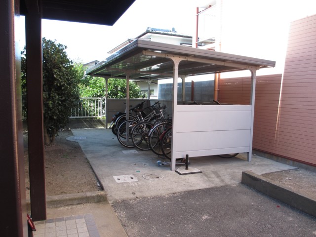 Building appearance. Bicycle-parking space