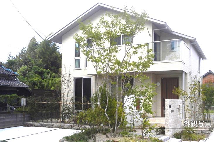 Local appearance photo.  [-]  [Exterior Photos] 2013 September shooting