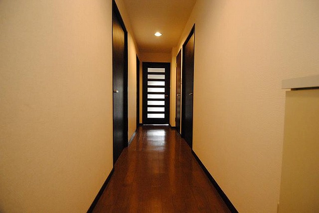 Entrance. Interior image: the same apartment a separate room