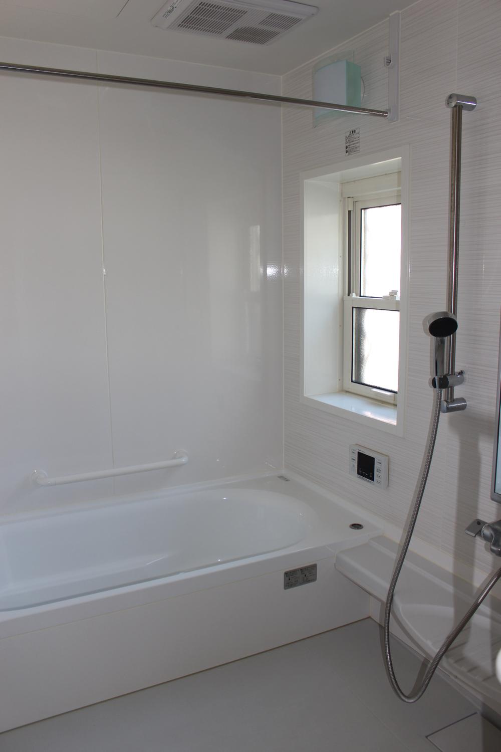 Bathroom. Spacious bath than normal 1 tsubo bath