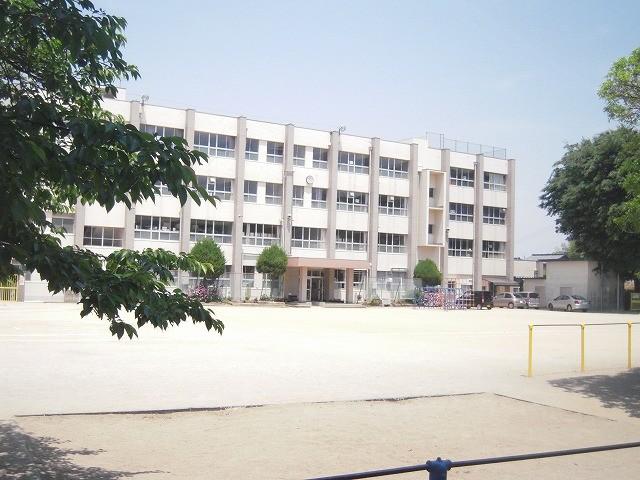 Primary school. Mii 600m up to elementary school