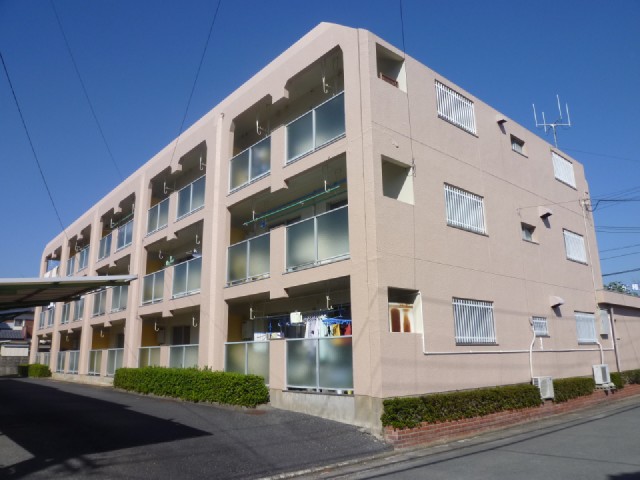 Building appearance. South-facing balcony