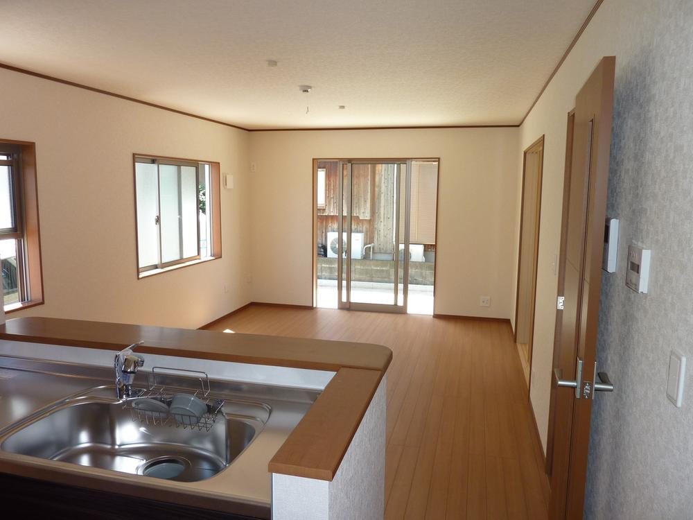 Same specifications photo (kitchen)