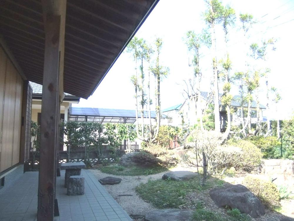 Garden. local