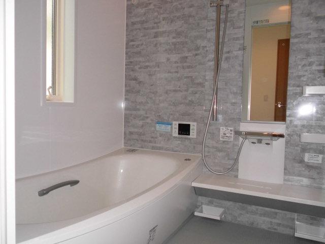Bathroom. Spacious bathtub. Also it will be healed daily fatigue tired stretched slowly foot.