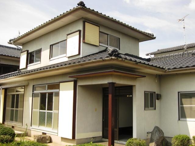 Local appearance photo. There is also close to parks and community centers, Calm living environment. small ・ Junior high school are also within walking distance. 
