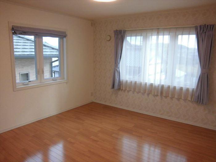 Non-living room. Second floor bedroom of the calm atmosphere