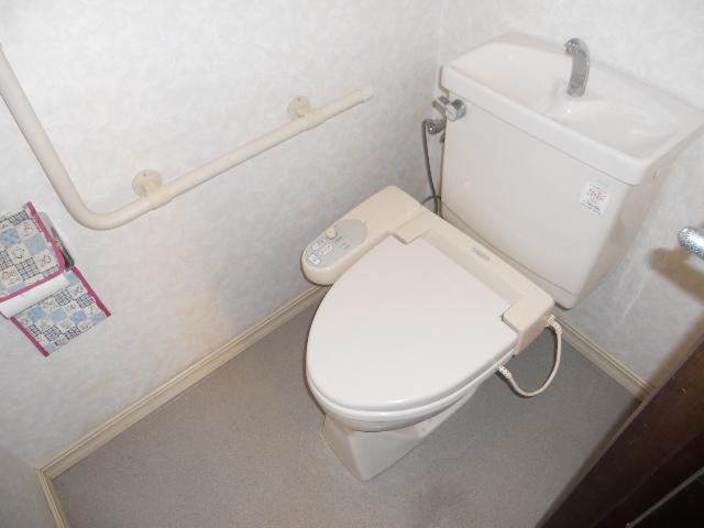 Toilet