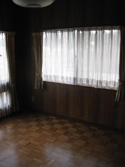Non-living room