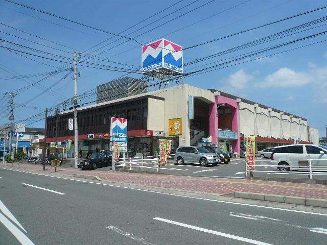 Supermarket. 588m to Nishitetsu store intermediate store