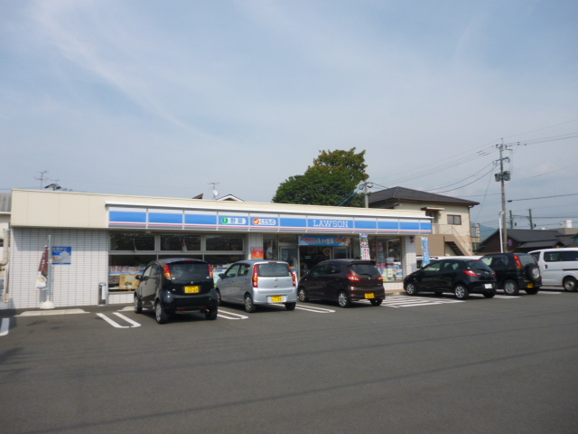 Convenience store. 40m to Lawson (convenience store)