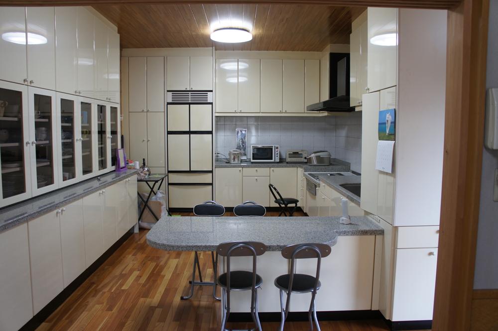 Kitchen. System kitchen with a large cupboard