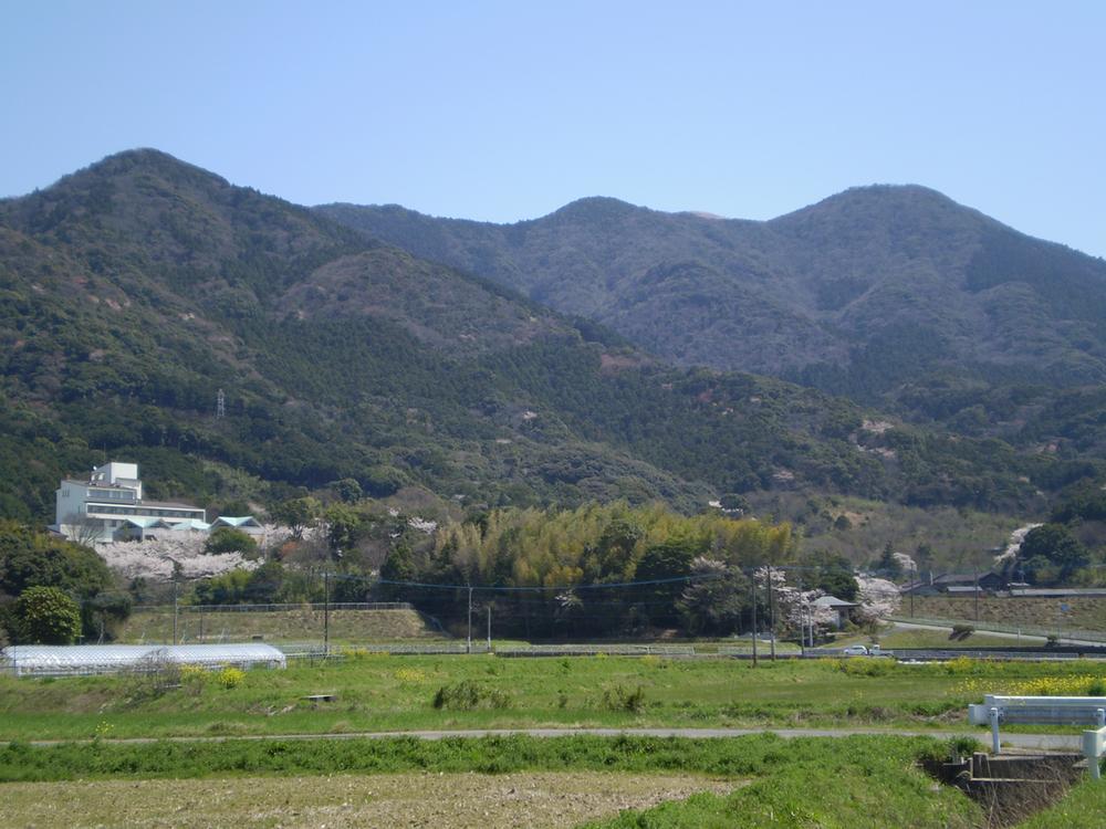 Other Environmental Photo. It is located to the location of the foot distant view Fukuchiyama. 