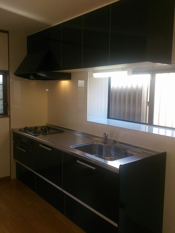 Kitchen. Indoor (11 May 2013) Shooting