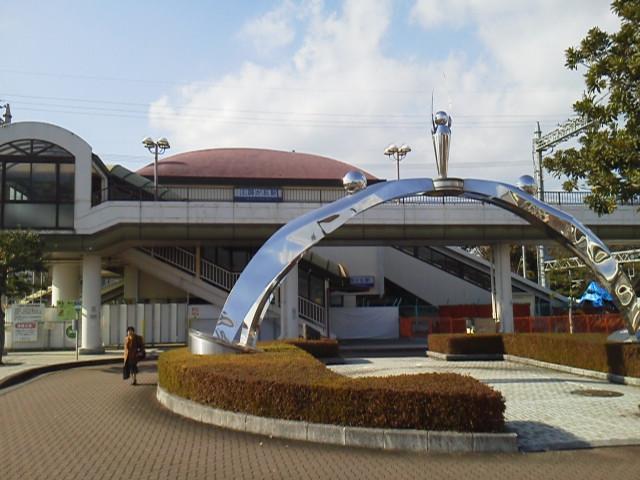 station. It is 700m express station to Nishitetsu Tenjin Omuta Line "Mikunigaoka" station.
