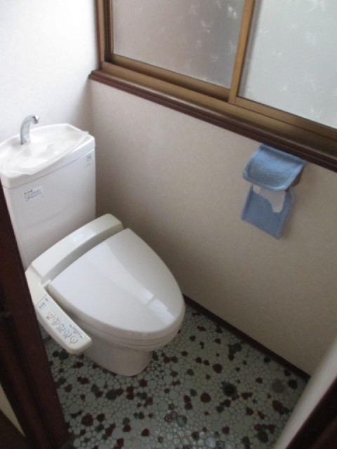 Toilet