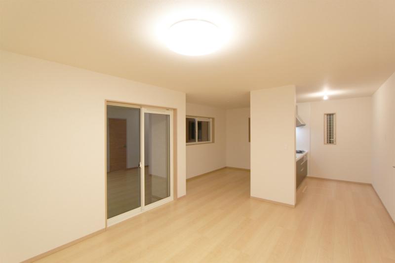 Same specifications photos (living). ( Building) same specification