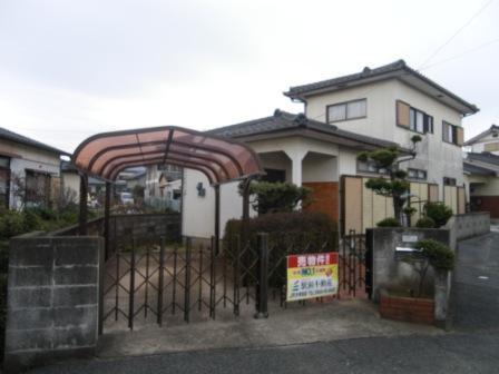Local appearance photo
