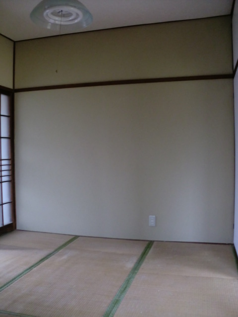 Other room space. It will be 4.5-tatami mat Japanese-style room. 