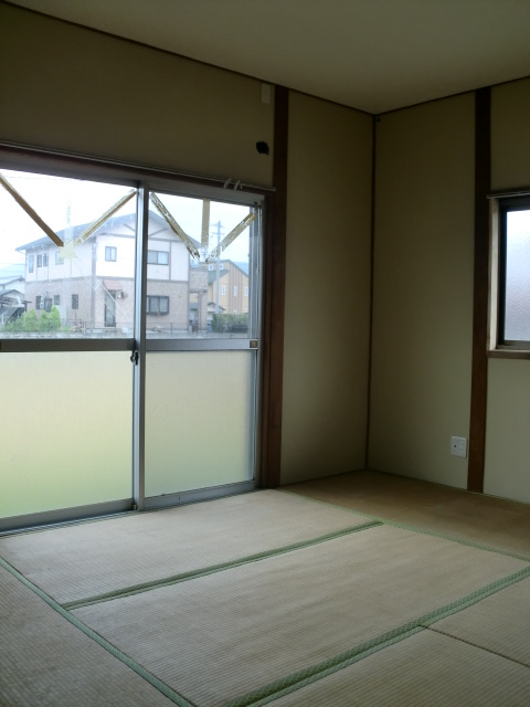 Living and room. 6 is a tatami mat Japanese-style room! ! 